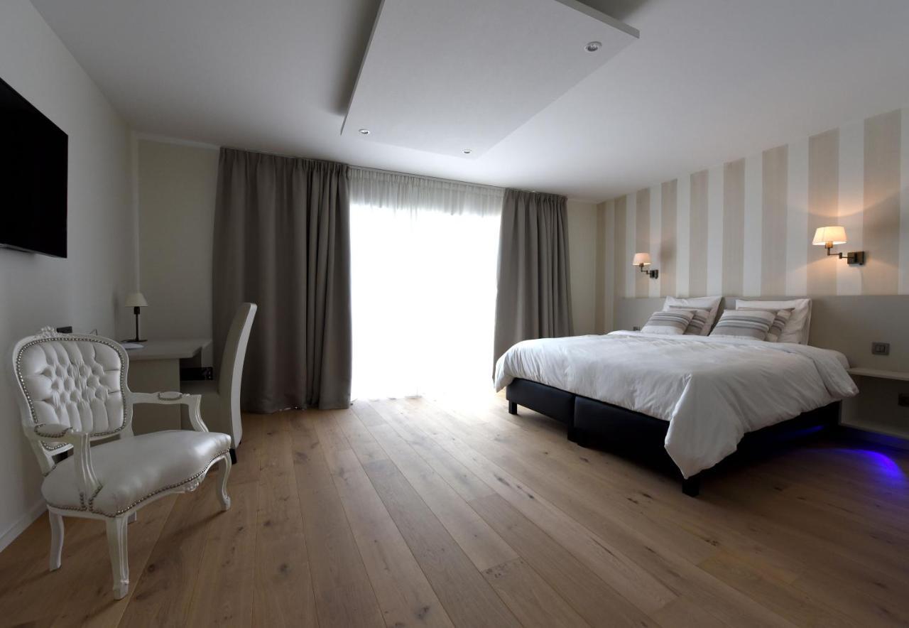 Le 24 Hotel Spa Zimmer foto